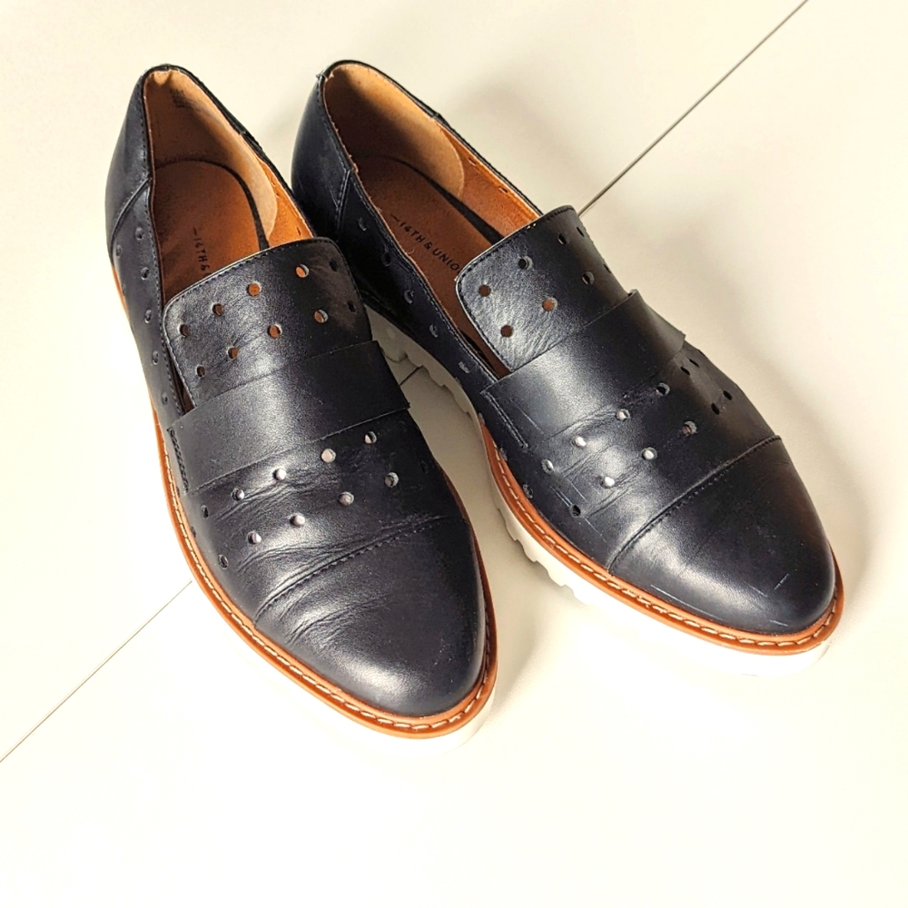 Black Modern Loafer